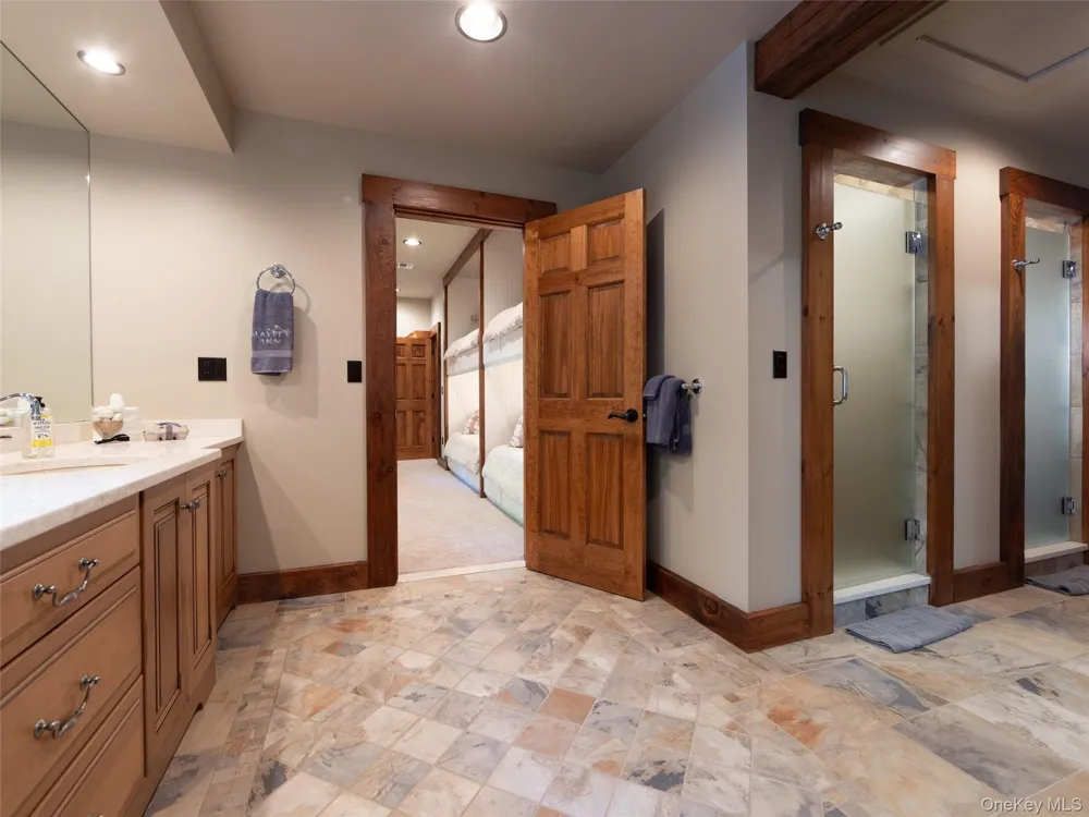 60 Top Ridge Trail White Lake, NY 12786