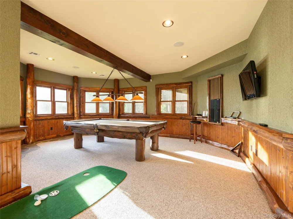 60 Top Ridge Trail White Lake, NY 12786