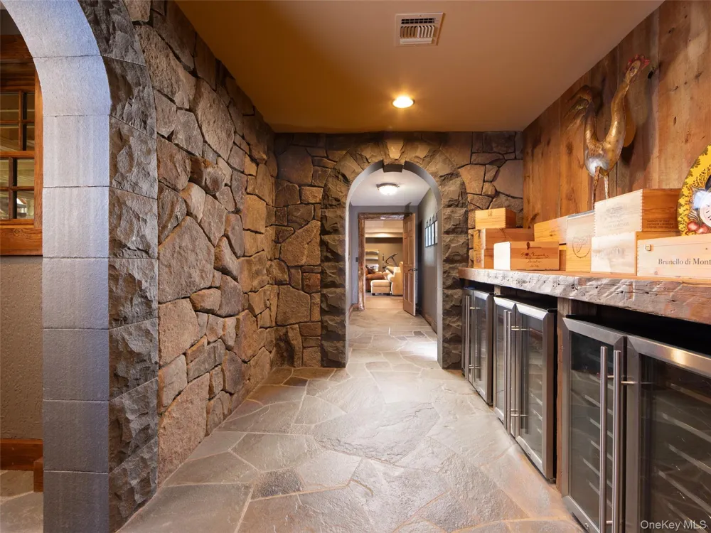 60 Top Ridge Trail White Lake, NY 12786