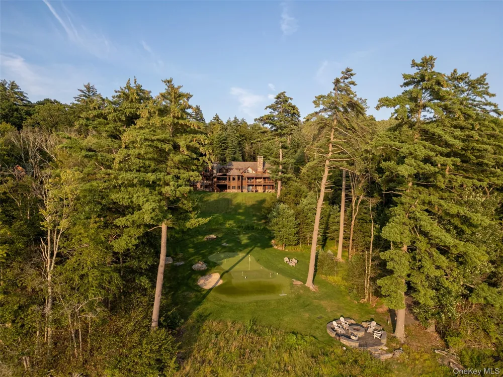 60 Top Ridge Trail White Lake, NY 12786