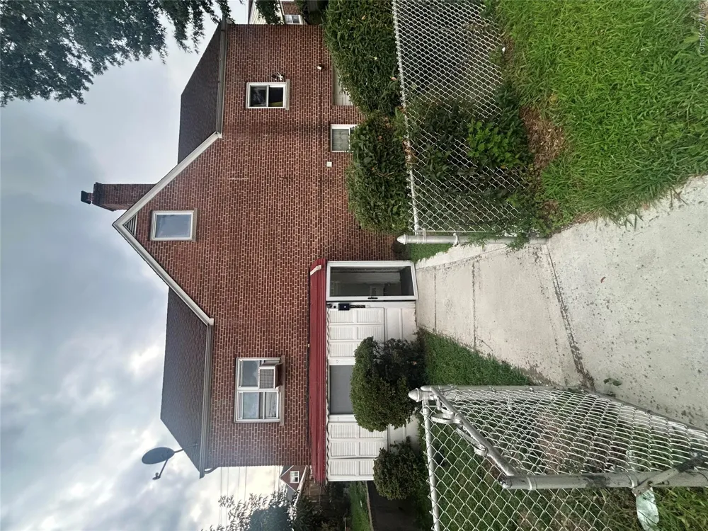 137 Woodlawn Avenue Yonkers, NY 10704