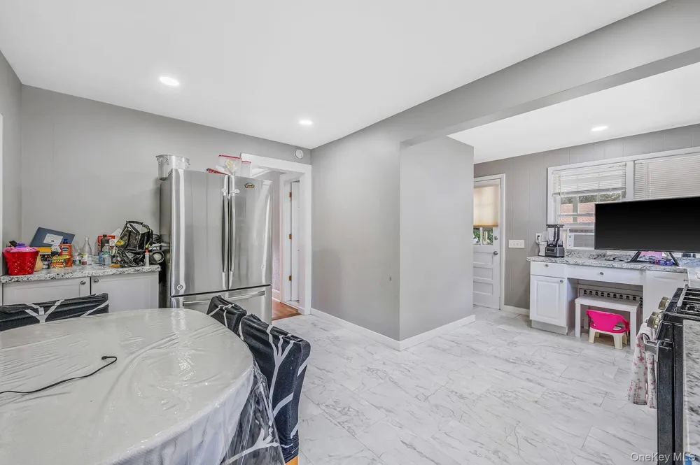 41 Prospect Place Riverhead, NY 11901