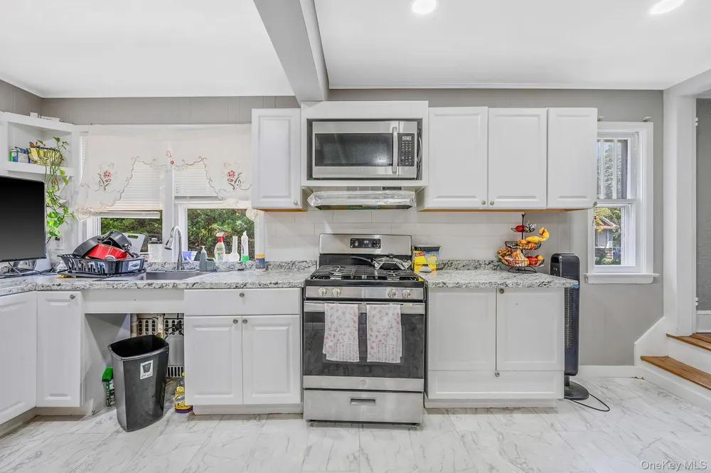 41 Prospect Place Riverhead, NY 11901