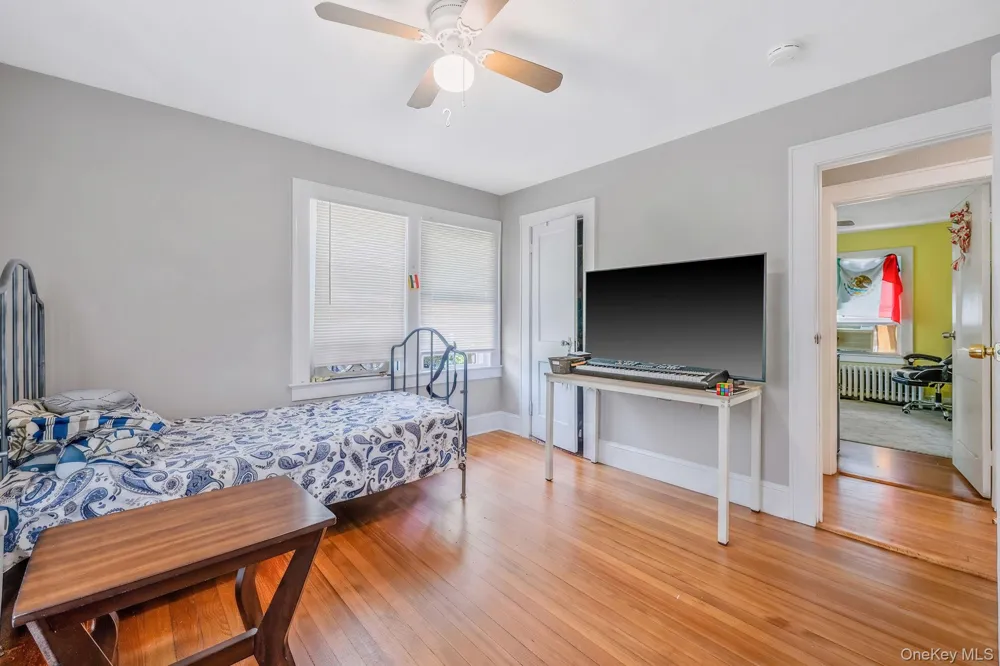 41 Prospect Place Riverhead, NY 11901