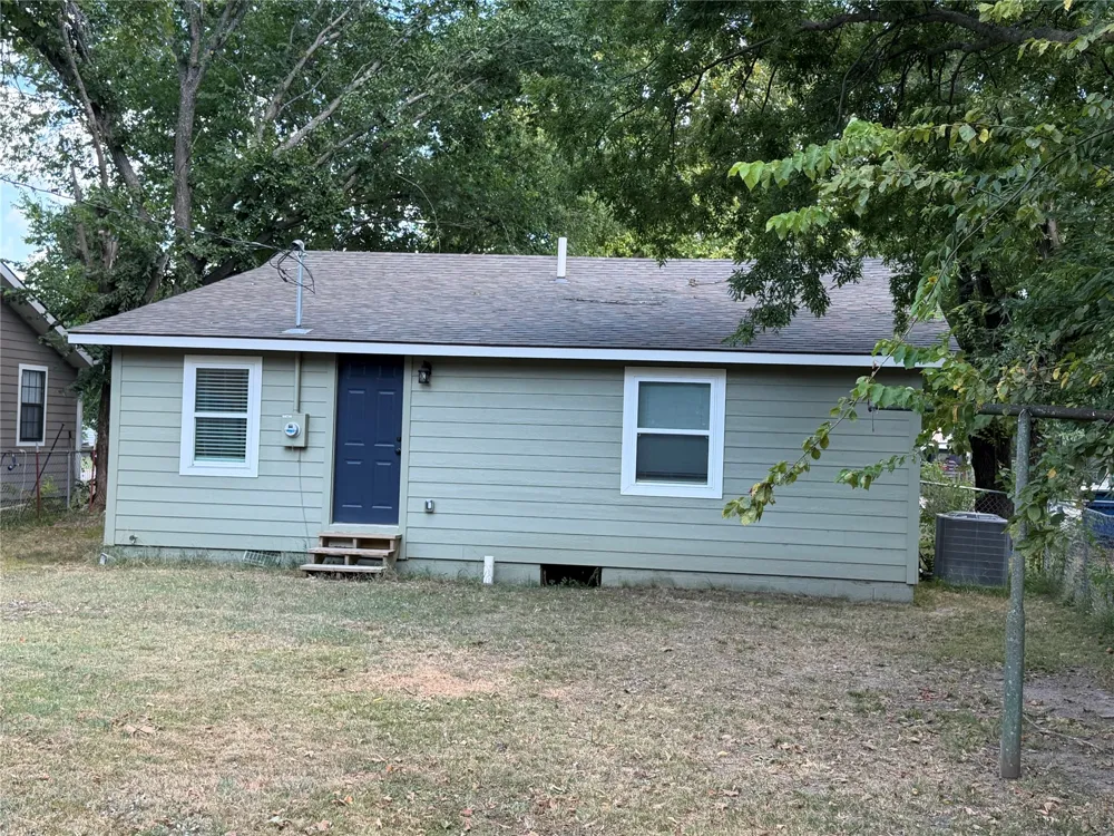 2033 15th Street McAlester, OK 74501
