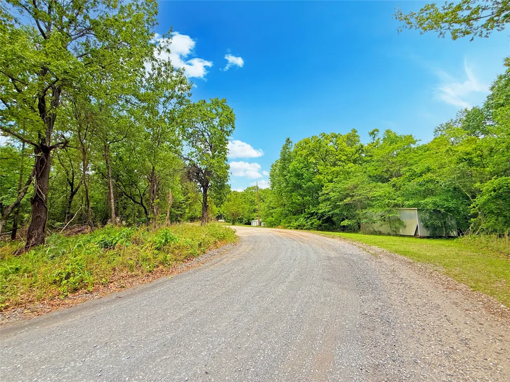 6 Oak Lane Eufaula, OK 74432