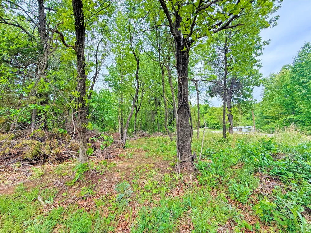 6 Oak Lane Eufaula, OK 74432