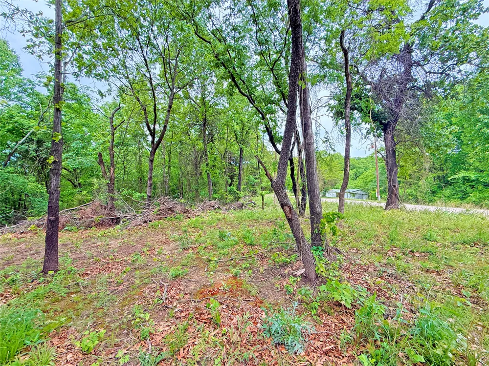 6 Oak Lane Eufaula, OK 74432