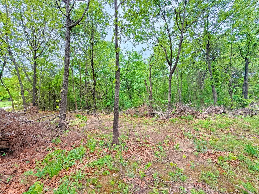 6 Oak Lane Eufaula, OK 74432