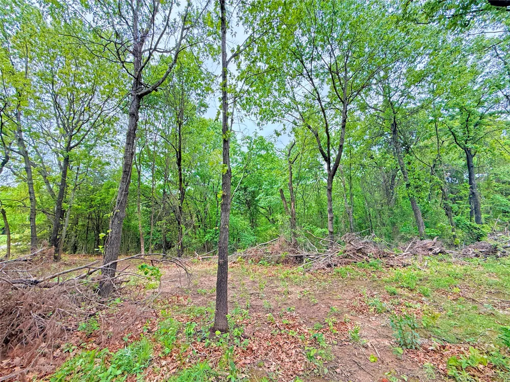 6 Oak Lane Eufaula, OK 74432