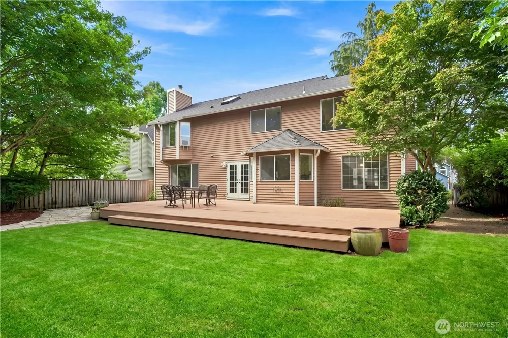 24528 SE 43rd Place Issaquah, WA 98029