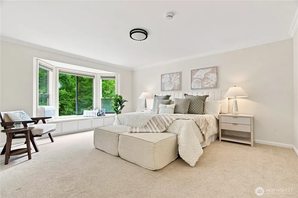 24528 SE 43rd Place Issaquah, WA 98029