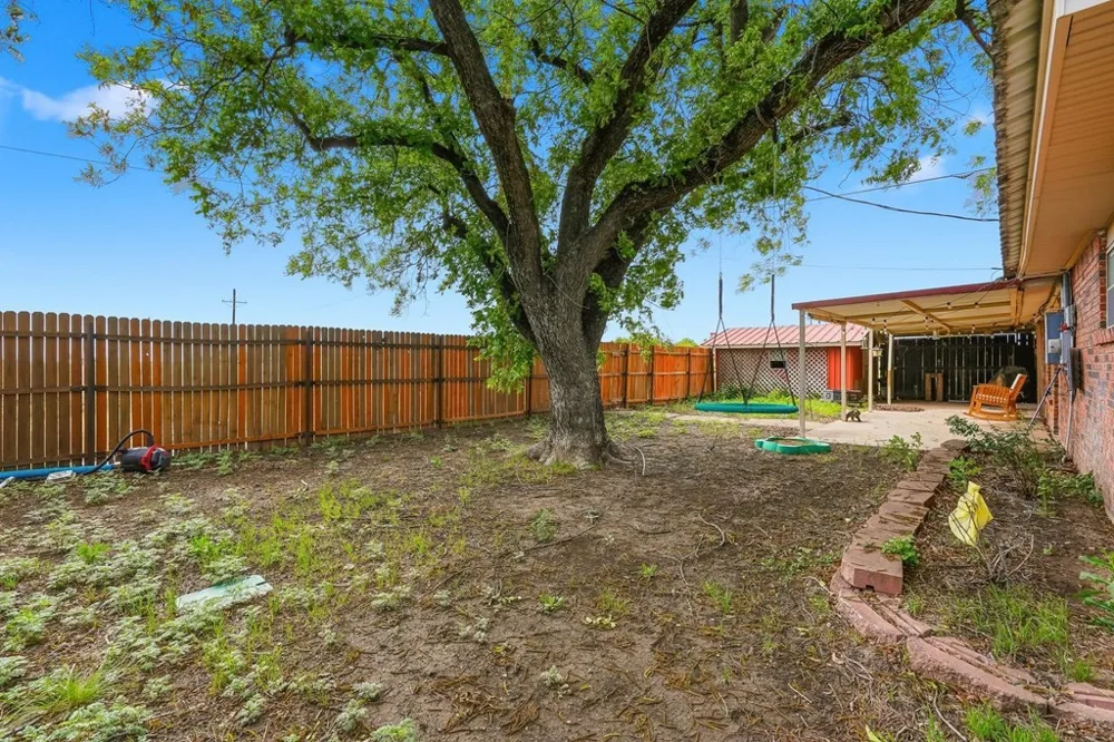 1435 Bandera Dr Roscoe, TX 79545