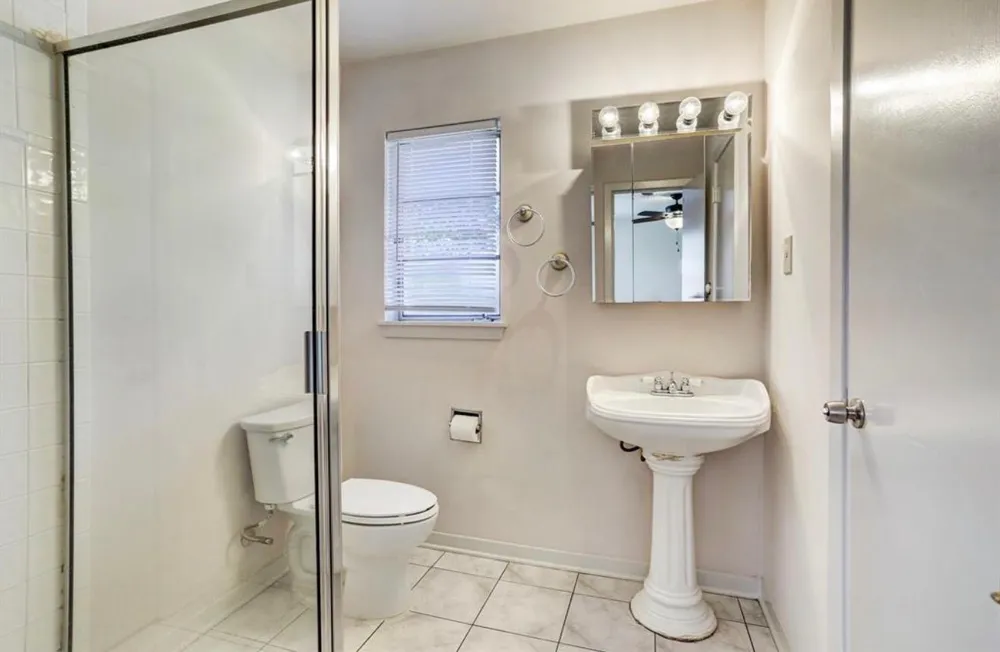 5615 Arboles Drive Houston, TX 77035