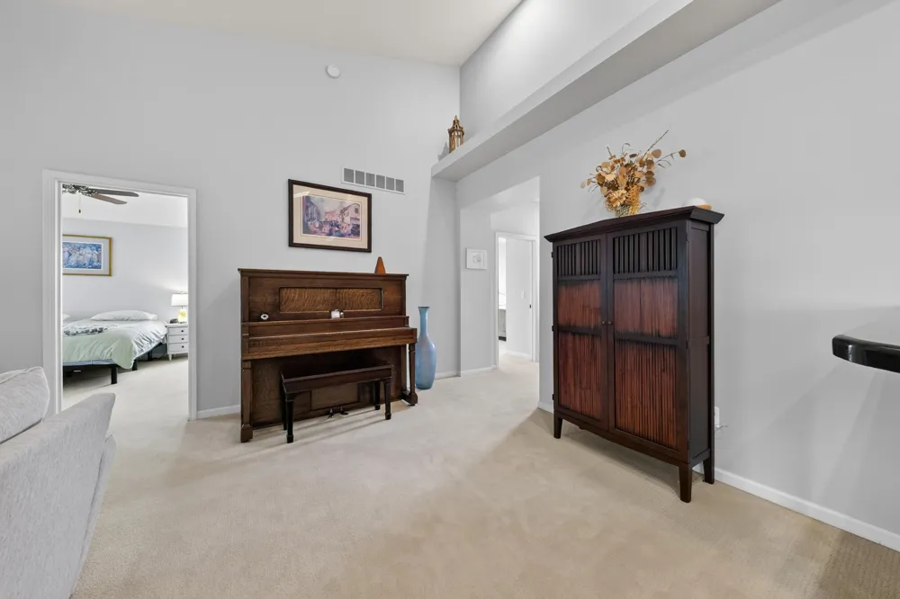 1684 Cassady Place Plymouth, MI 48170