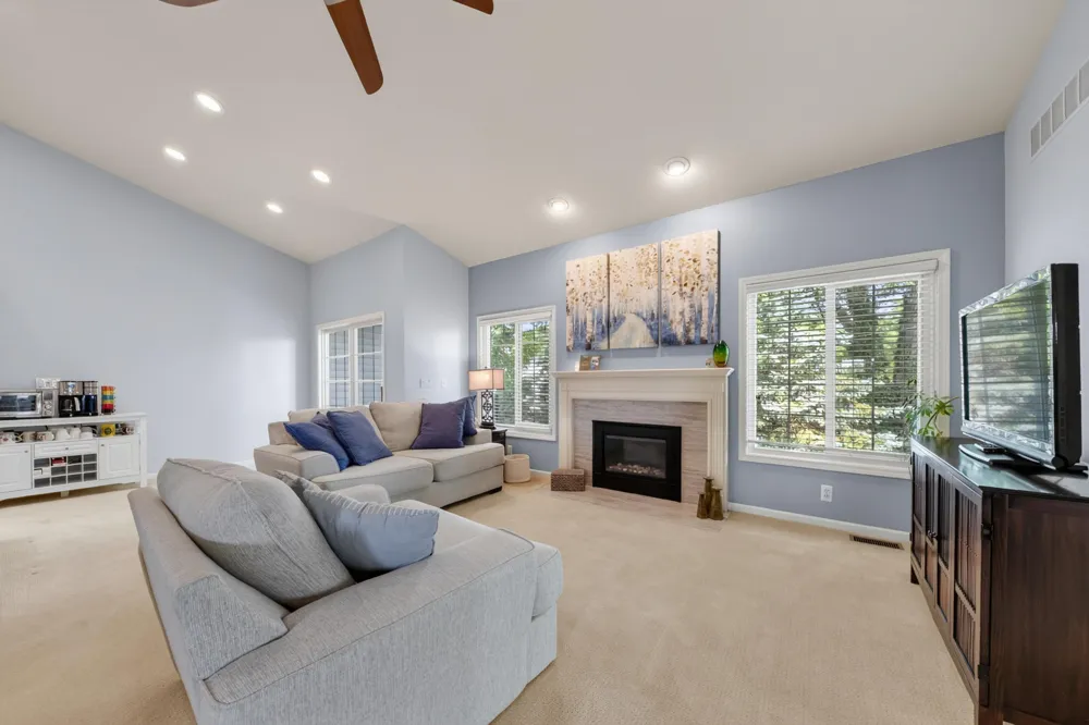1684 Cassady Place Plymouth, MI 48170