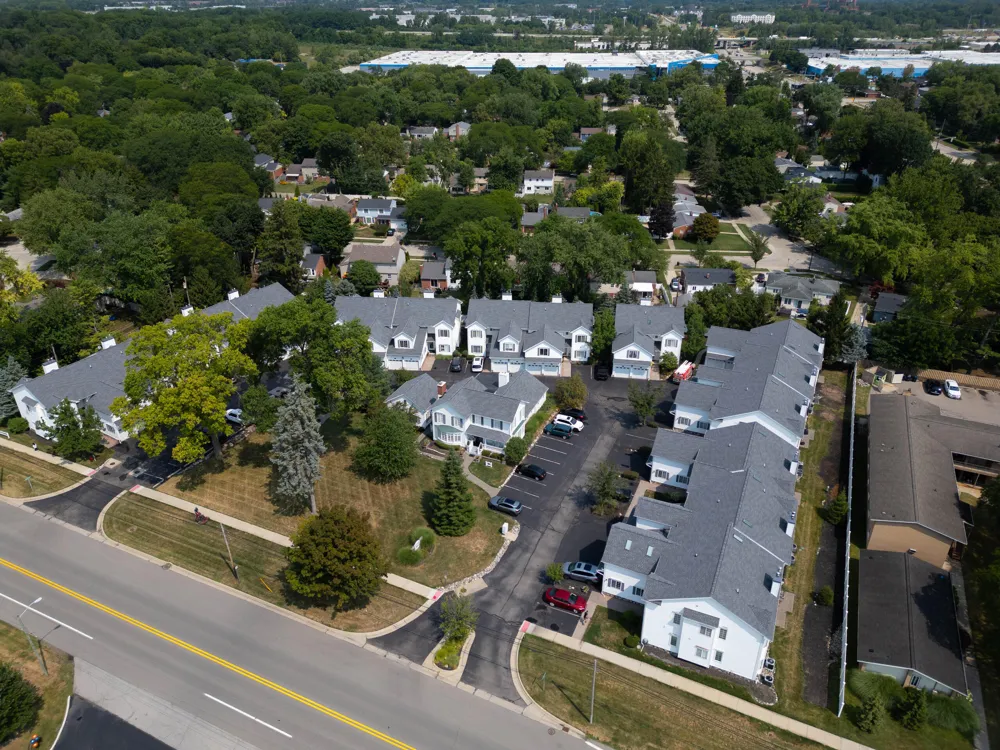 1684 Cassady Place Plymouth, MI 48170