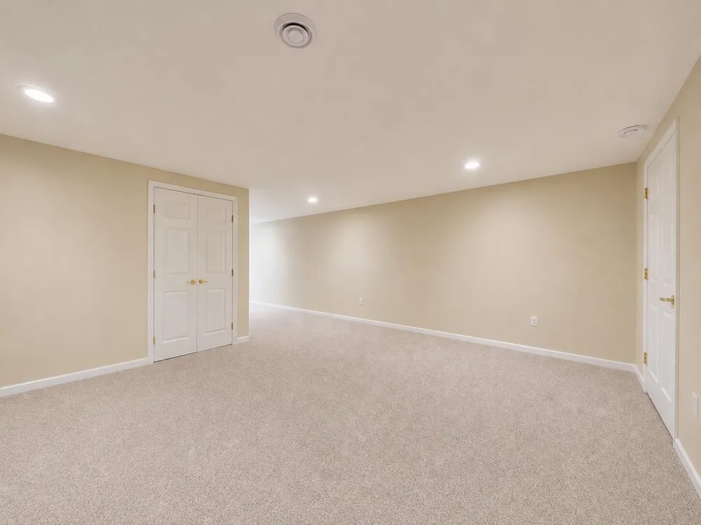 1684 Cassady Place Plymouth, MI 48170