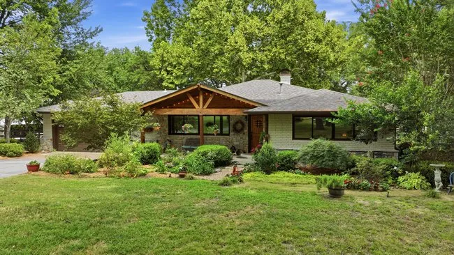 16003 S Lewis Avenue Bixby, OK 74008