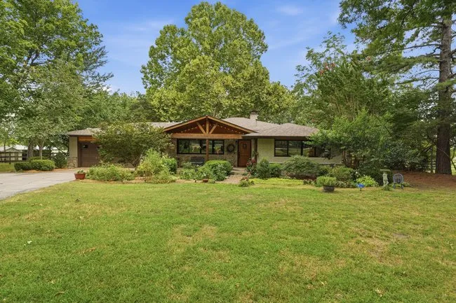 16003 S Lewis Avenue Bixby, OK 74008