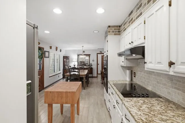 16003 S Lewis Avenue Bixby, OK 74008