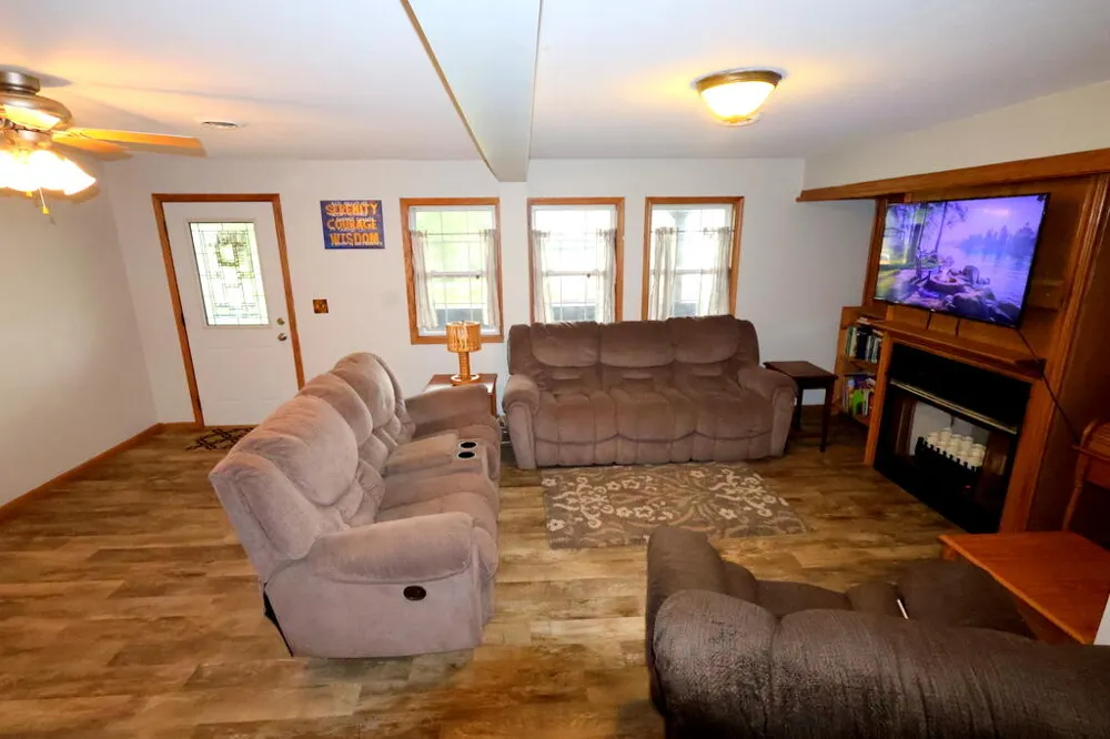 5656 Paradise Drive Reading Township, MI 49274