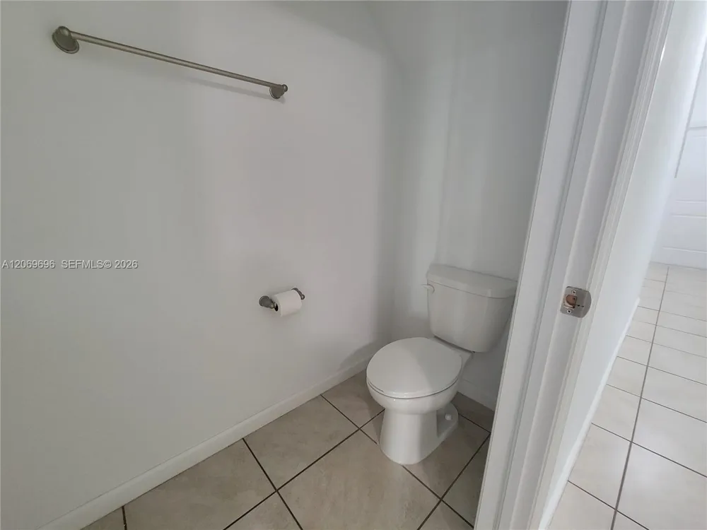 1107 NW 40th Ter #1107 Lauderhill, FL 33313
