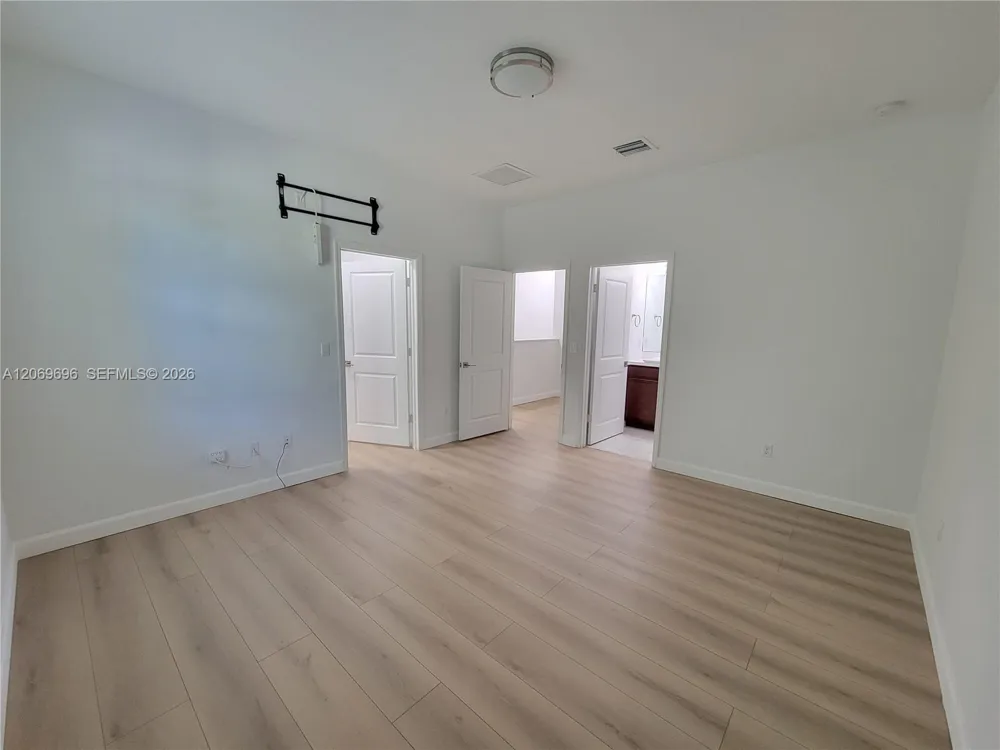 1107 NW 40th Ter #1107 Lauderhill, FL 33313