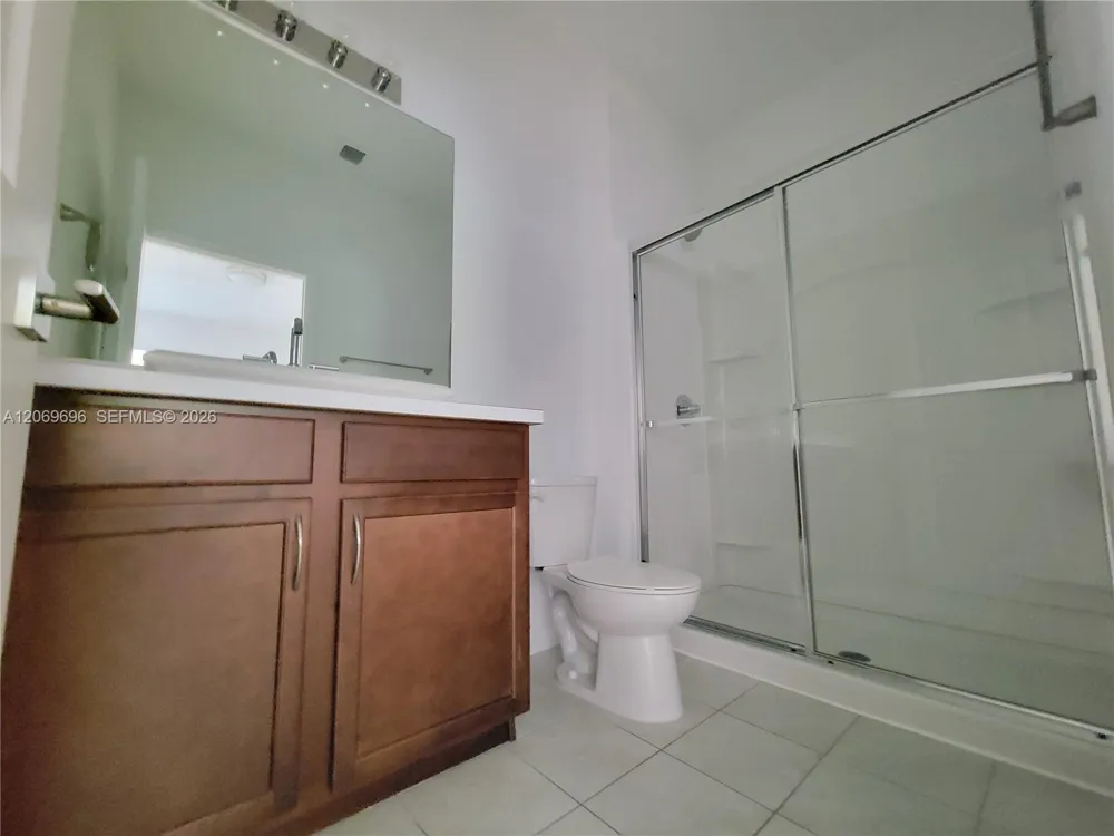 1107 NW 40th Ter #1107 Lauderhill, FL 33313
