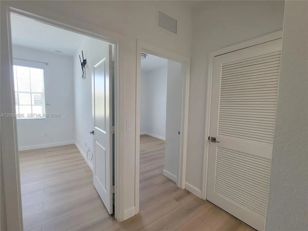 1107 NW 40th Ter #1107 Lauderhill, FL 33313