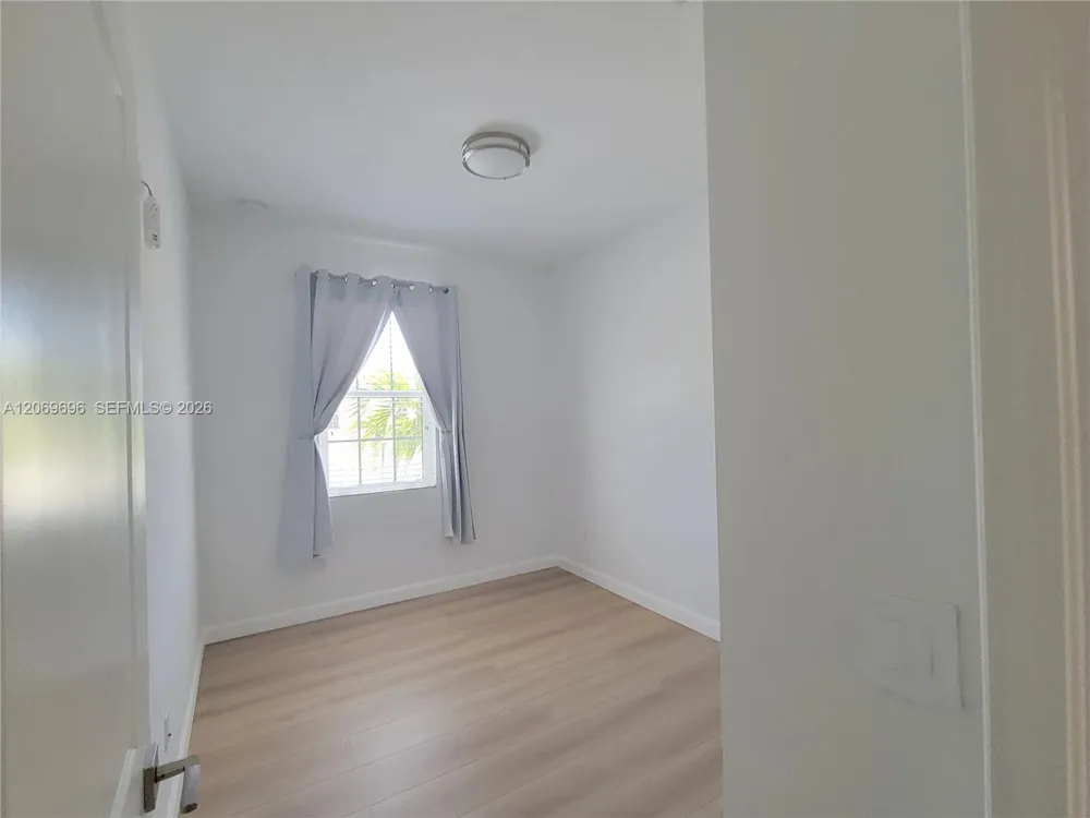 1107 NW 40th Ter #1107 Lauderhill, FL 33313