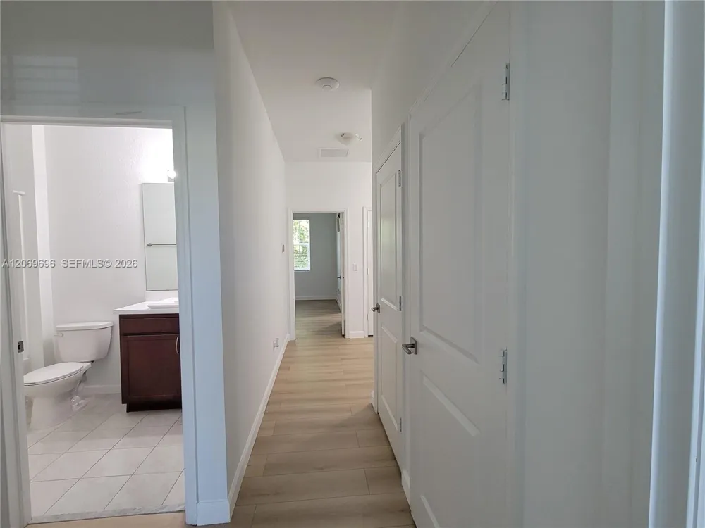 1107 NW 40th Ter #1107 Lauderhill, FL 33313