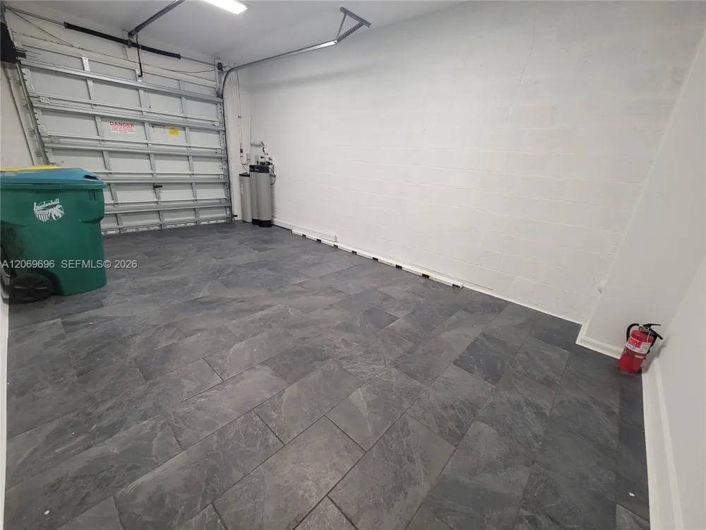 1107 NW 40th Ter #1107 Lauderhill, FL 33313