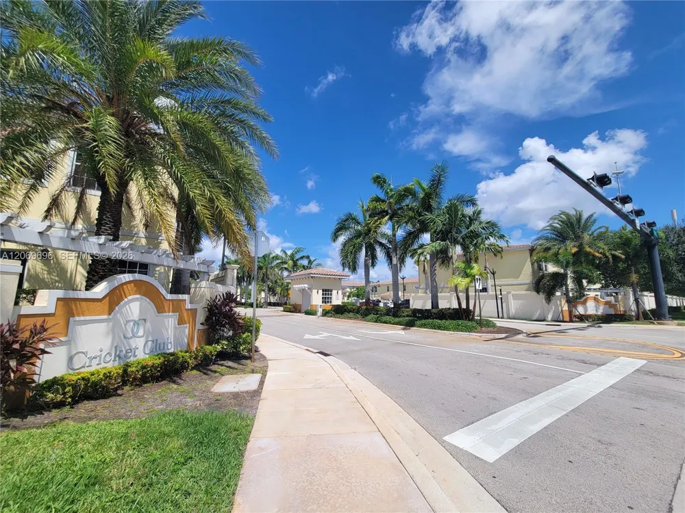 1107 NW 40th Ter #1107 Lauderhill, FL 33313