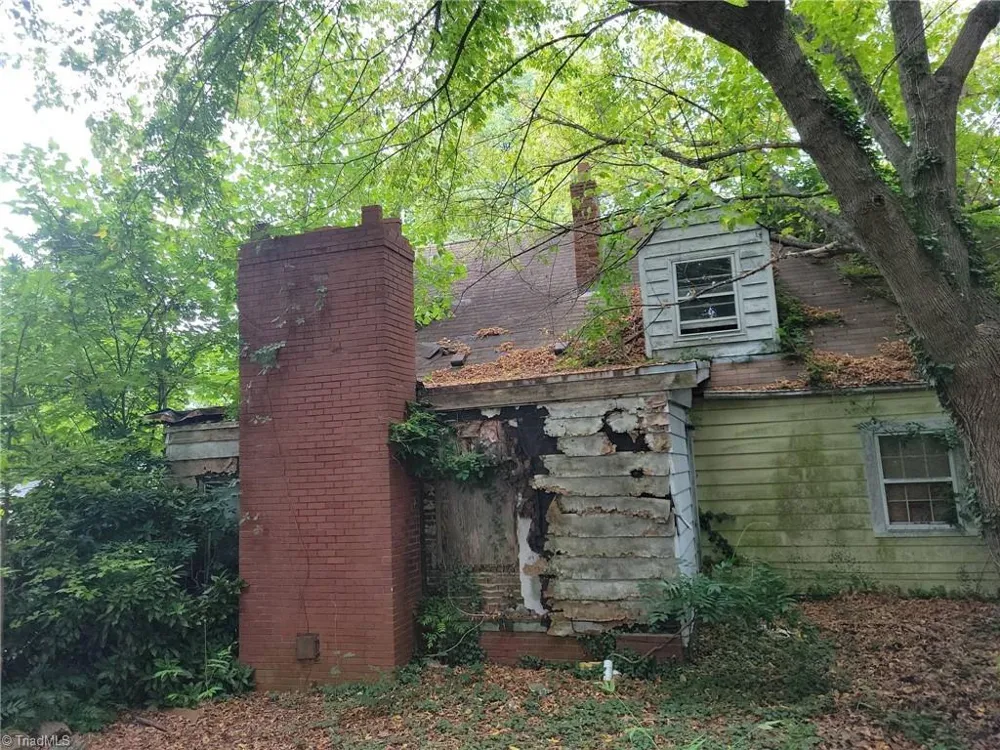 2113 Little Avenue High Point, NC 27260