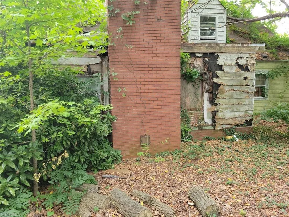 2113 Little Avenue High Point, NC 27260