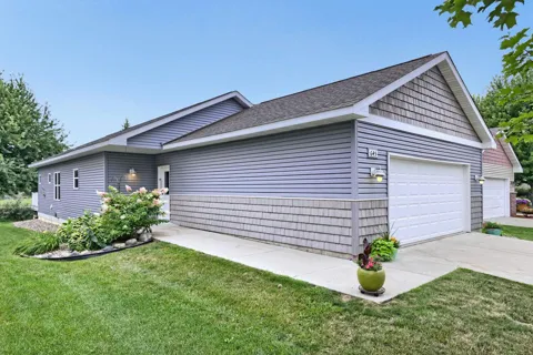 645 Tiffany Lane