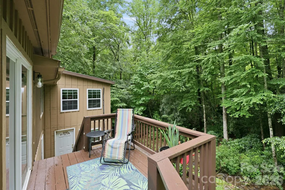 313 Walker Road Waynesville, NC 28786