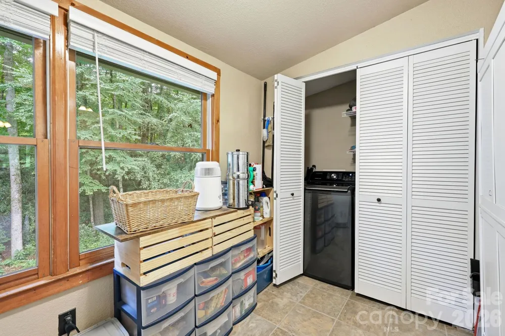 313 Walker Road Waynesville, NC 28786