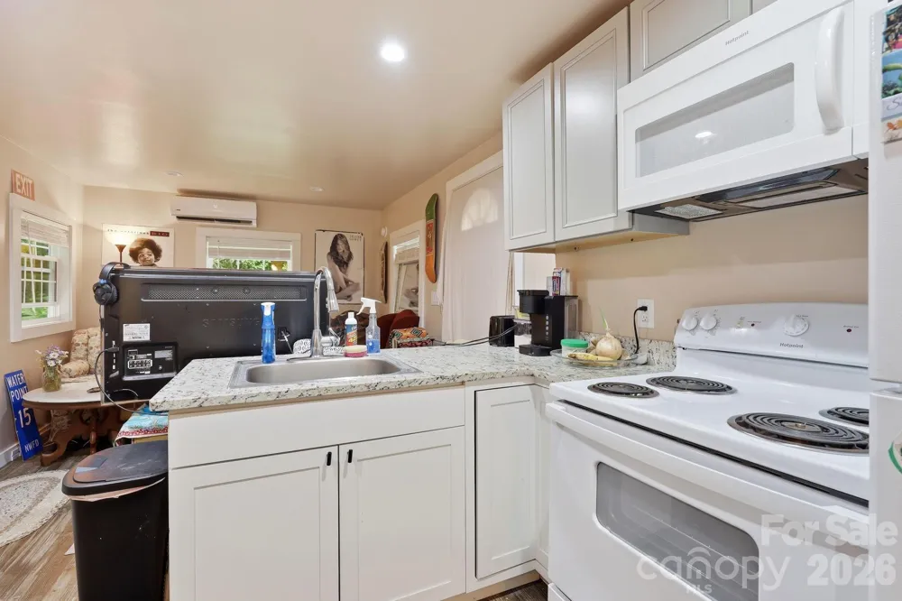 313 Walker Road Waynesville, NC 28786