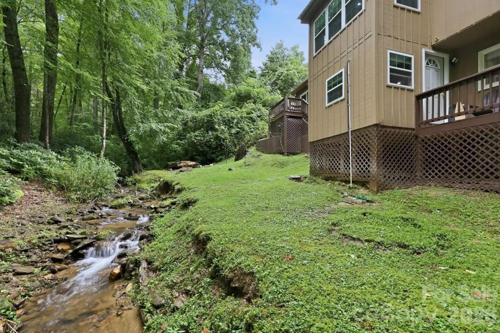 313 Walker Road Waynesville, NC 28786
