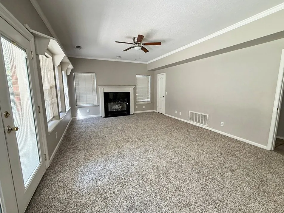 4105 W Elgin Street Broken Arrow, OK 74012