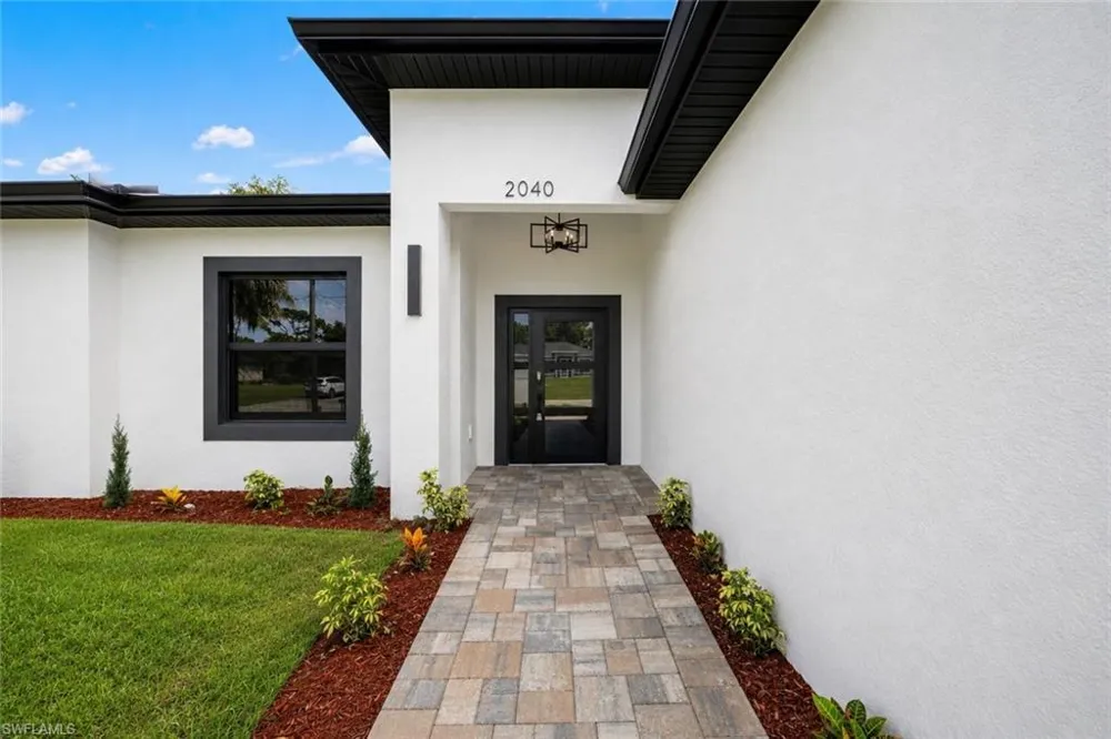 2040 Gerald Avenue North Port, FL 34286
