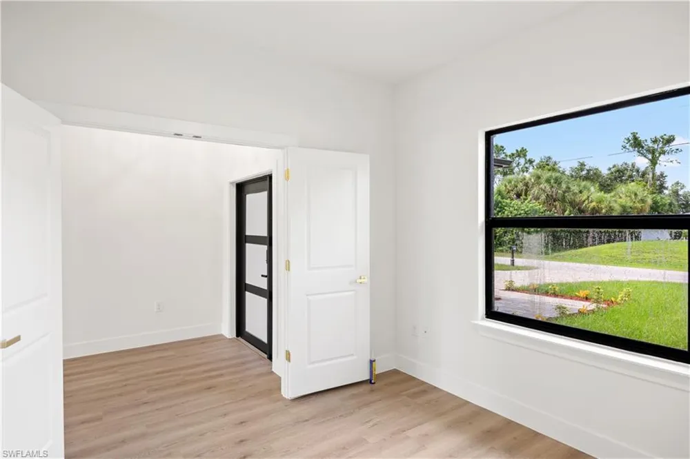 2040 Gerald Avenue North Port, FL 34286
