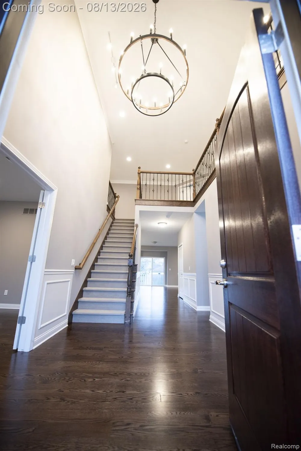 72 Arthur Drive Troy City, MI 48083
