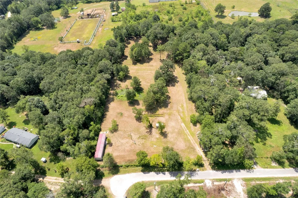 310 County Road 3280 Cleveland, TX 77327