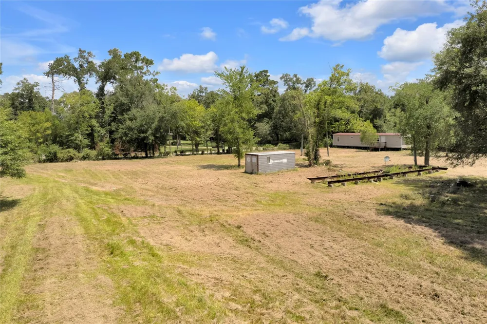 310 County Road 3280 Cleveland, TX 77327