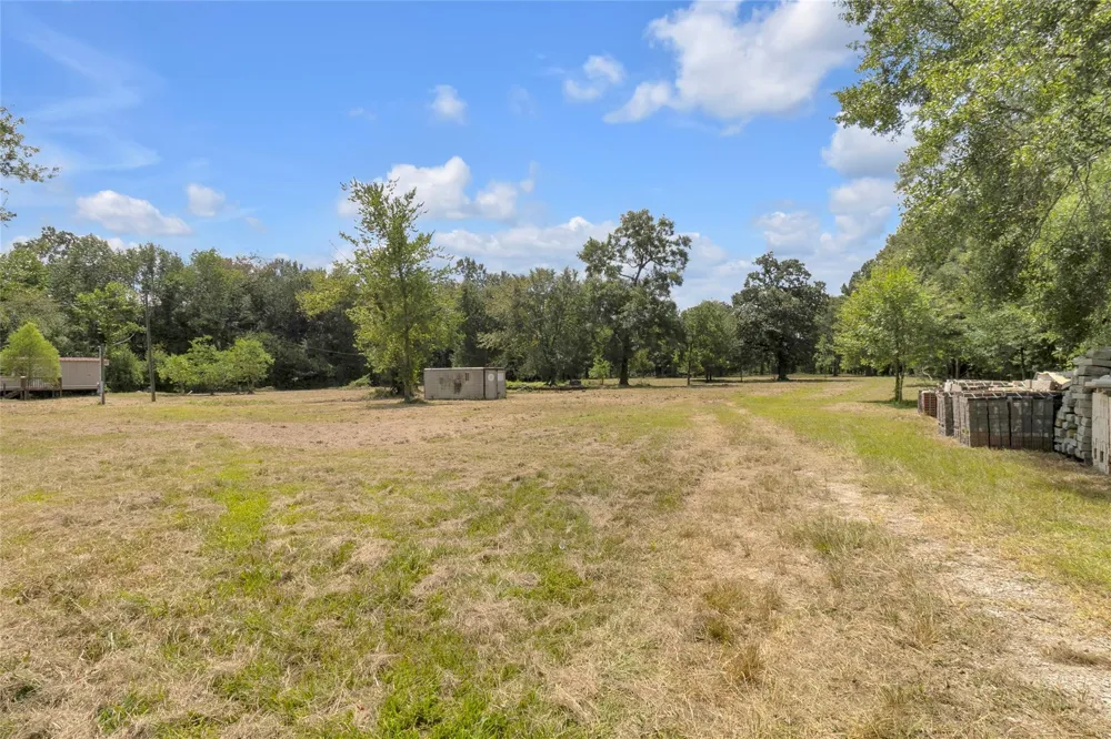 310 County Road 3280 Cleveland, TX 77327