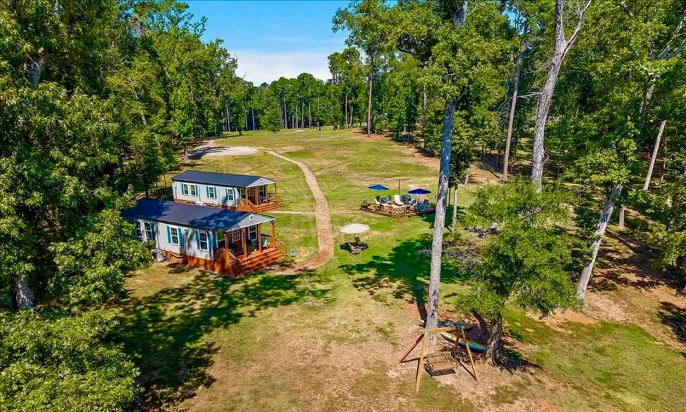 1601 County Road 489 Etoile, TX 75944