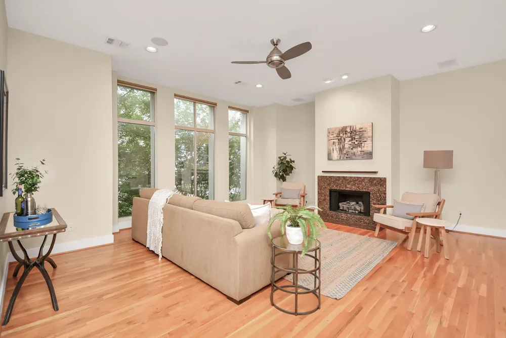 1118 Columbus Street #B Houston, TX 77019